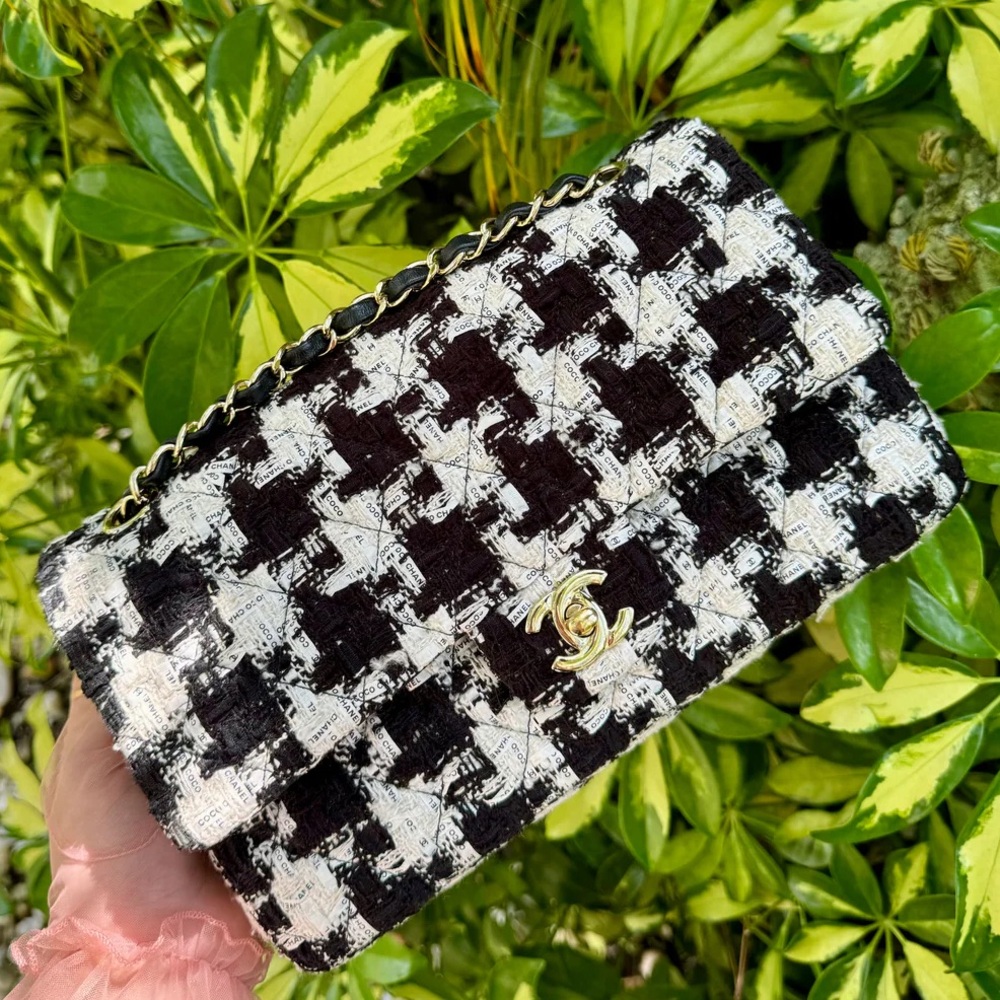 Chanel Ecru Medium Houndstooth Tweed Flap Bag
